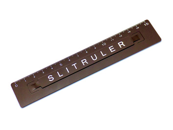 スリットルーラーP１５cm  品番：110200056 ロゴ ブラウン,固定も移動も自在にできる定規,ずれない定規,滑らない定規・non-slip ruler